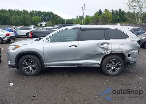 2018 Toyota Highlander Le Plus z USA, uszkodzony, nr VIN 5TDBZRFH1JS894086